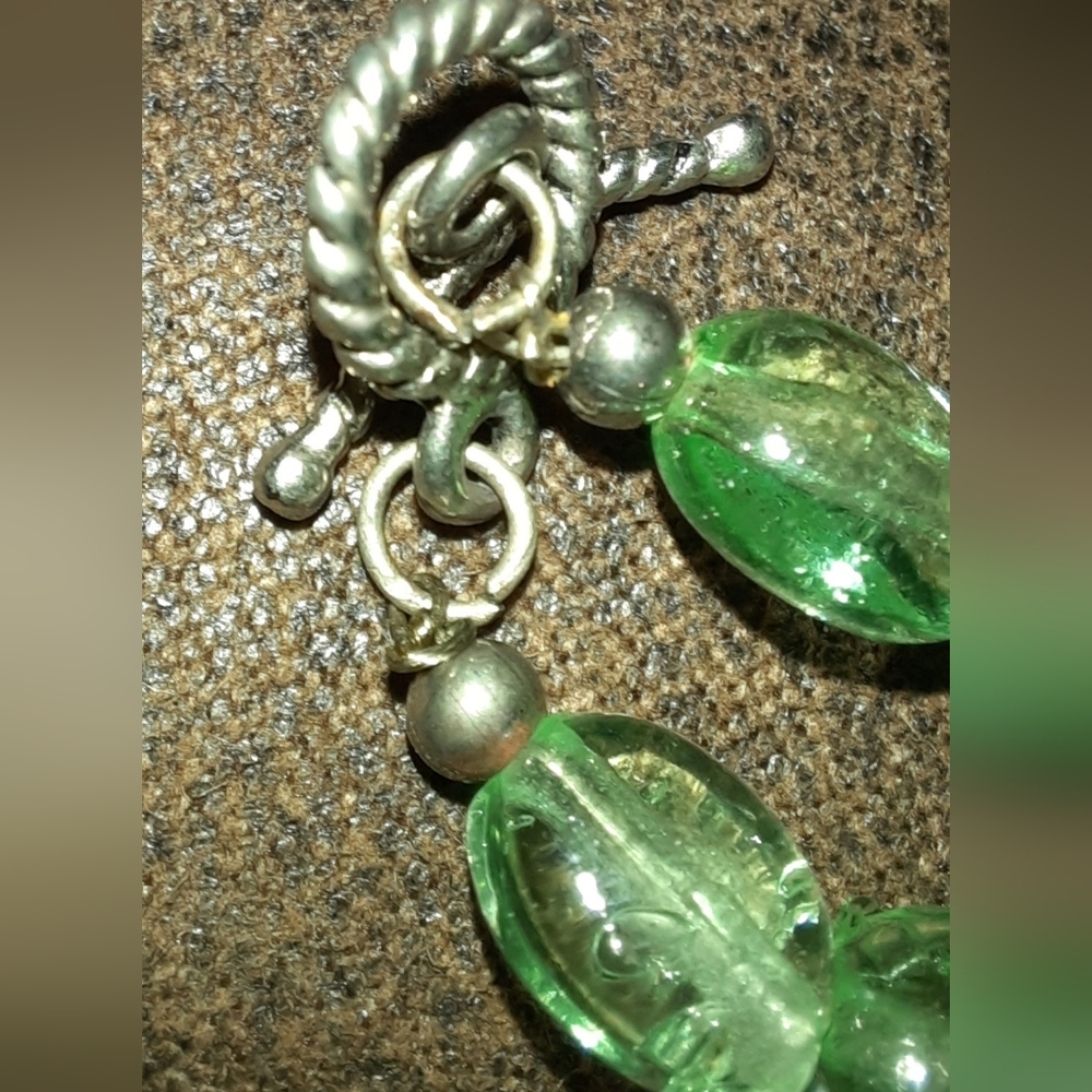 Pottery shard pendant on beaded necklace toggle clasp green and white - Picture 7 of 15